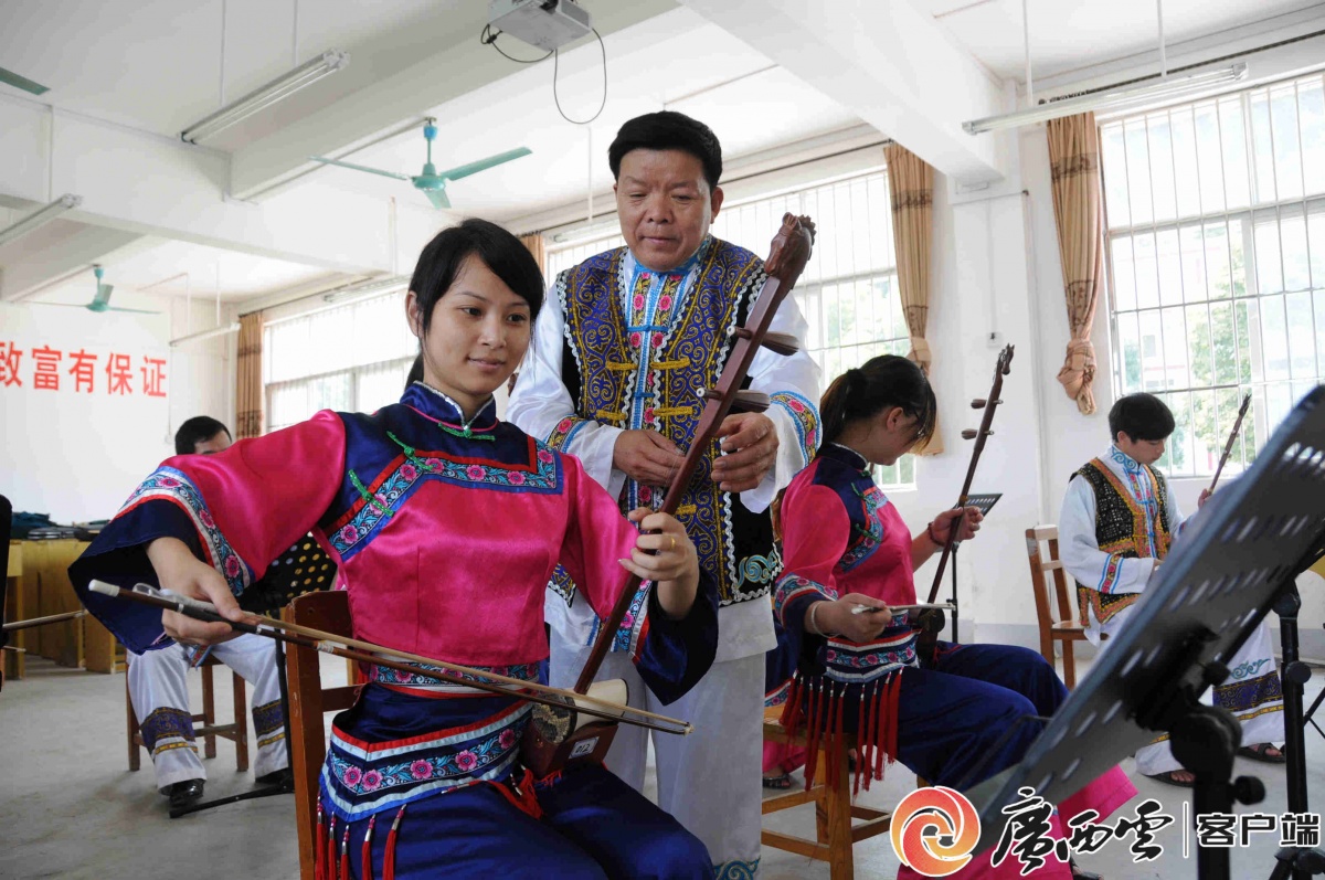 德保矮马文博会强势“吸睛” “乡土”非遗绽放民族文化之美(图3)