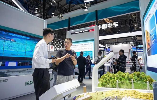 国家电网主题展精彩亮相2024年中国品牌博览会(图3)