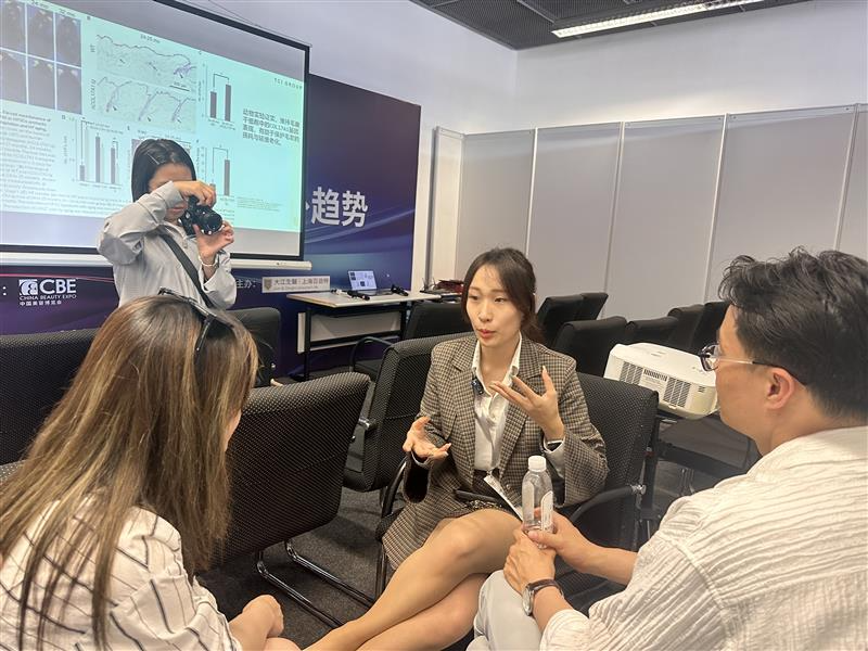 百岳特闪耀中国美容博览会CBE展现胶原蛋白研发实力(图1) 百岳特闪耀中国美容博览会CBE展现胶原蛋白研发实力(图1)