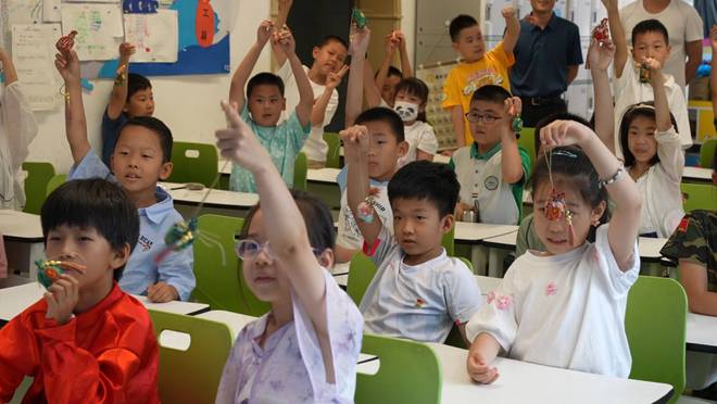 欢庆“六一” 绽放幸福童年！山大附中小学段开展“山小福 嘉年华”庆祝六一儿童节系列活动(图3)
