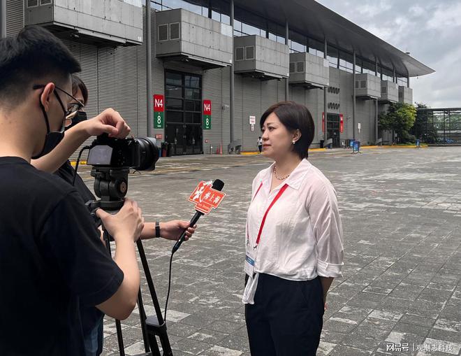 网翎携中国首款民用宽带卫星终端亮相2024MWC上海(图3)