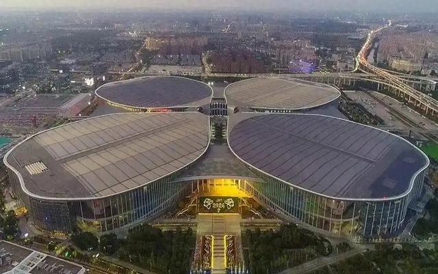 2024媒体眼中的上海金融｜第七届进博会金融服务小故事